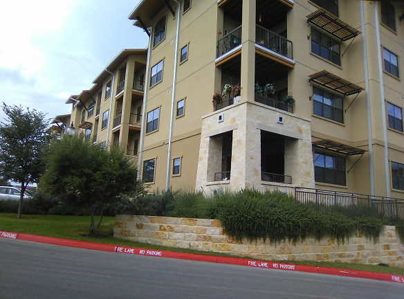OVERLOOK AT MENGER SPRINGS Apartments - Boerne, TX