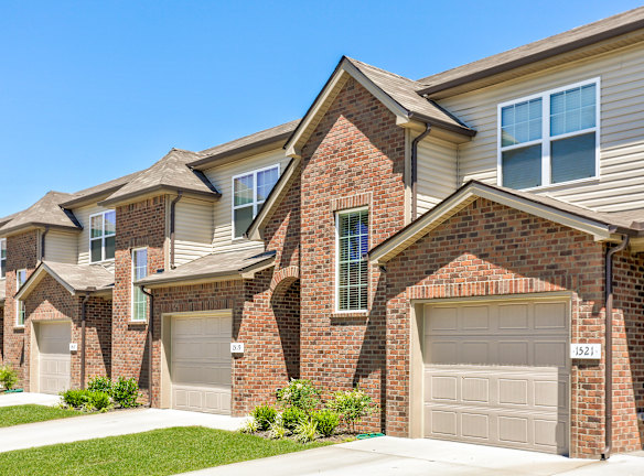 Heritage Hills Townhomes - Hermitage, TN