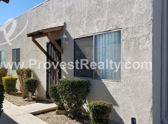 21777 Panoche Rd - Apple Valley, CA