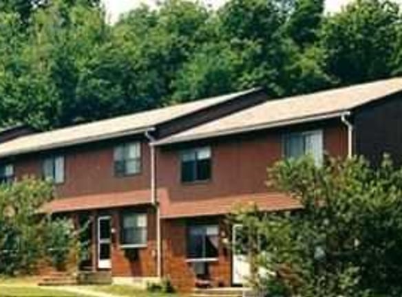 Summerhill Apartments - Middletown, CT