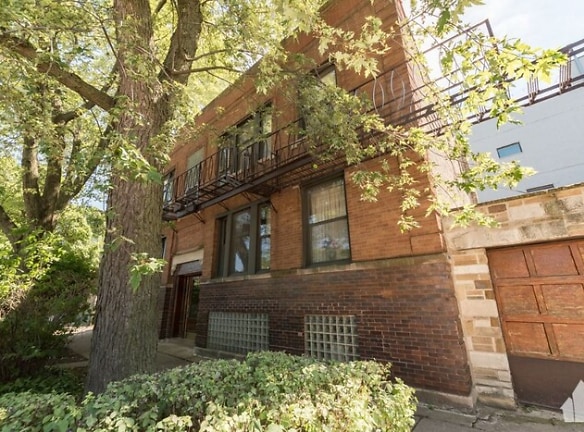 2819 W Shakespeare Ave unit 2REH - Chicago, IL