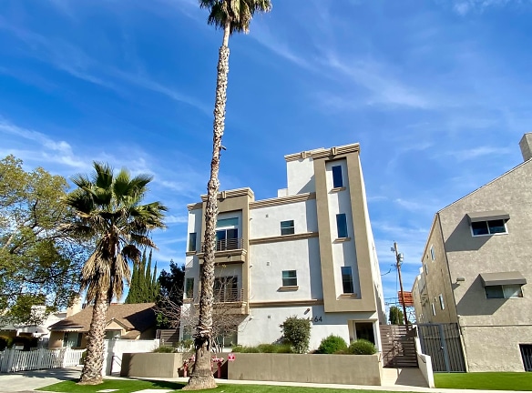 Vista Del Monte Apartments - Sherman Oaks, CA