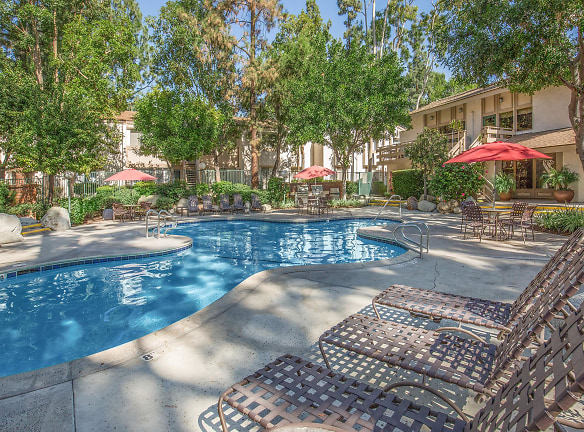 Country Woods Apartment Homes - Brea, CA