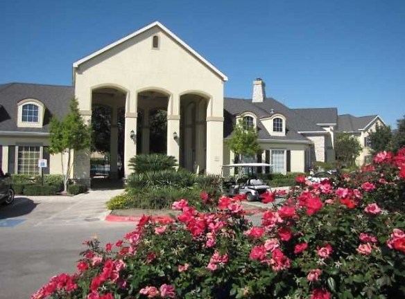 Villas At Willow Springs - San Marcos, TX