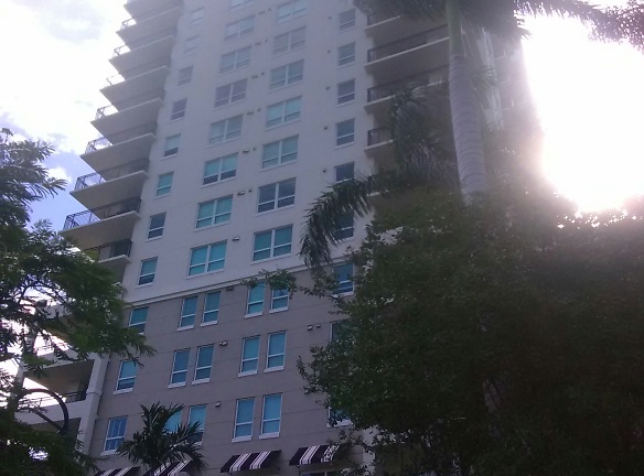 The Symphony Apartments - Fort Lauderdale, FL