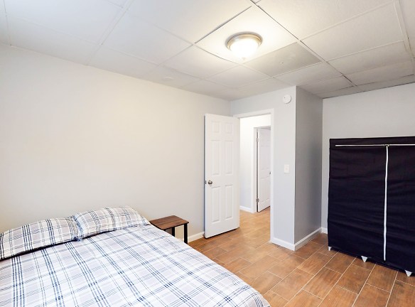 Room For Rent - Riverdale, GA