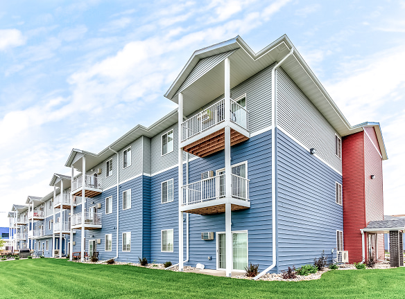 Homefield Senior Living Apartments - Fargo, ND