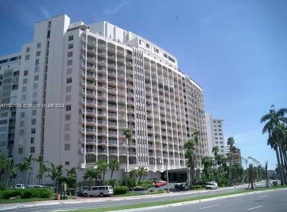 5401 Collins Ave #512 - Miami Beach, FL