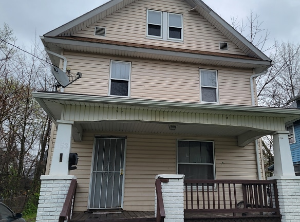 453 Wildwood Ave - Akron, OH