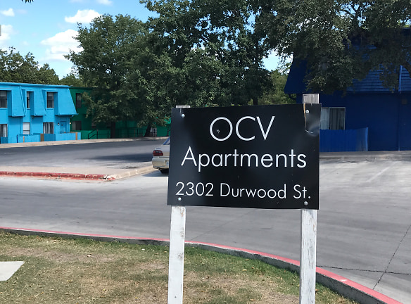 Oak Creek Village Apartments - Austin, TX