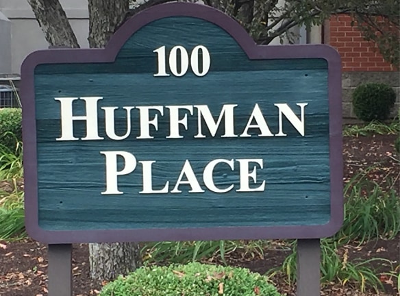 Huffman Place Apartments - Dayton, OH