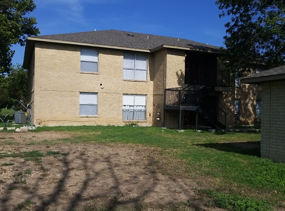 Las Palomas Apartment - Hondo, TX