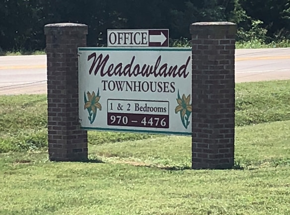 Meadowland Complex Apartments - Louisville, TN