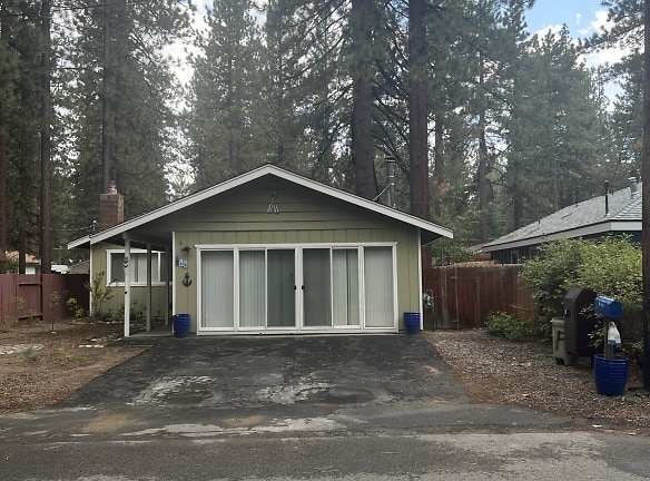 846 Stanford Ave - South Lake Tahoe, CA
