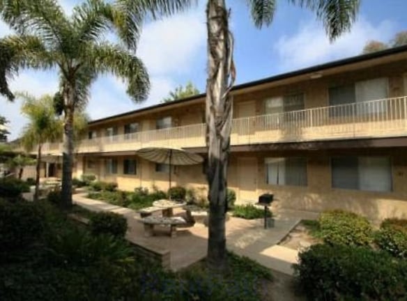 Vista Capri North Apartments - San Diego, CA