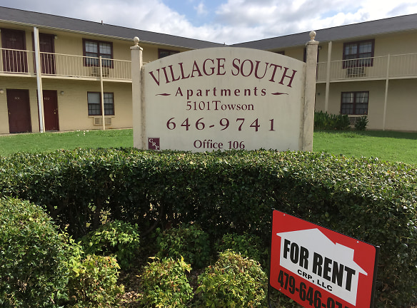 Village South Apartments - Fort Smith, AR