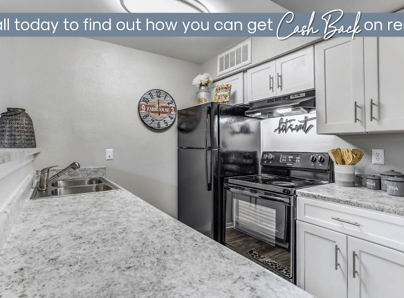 The Life At Forest View Apartments - Clute, TX