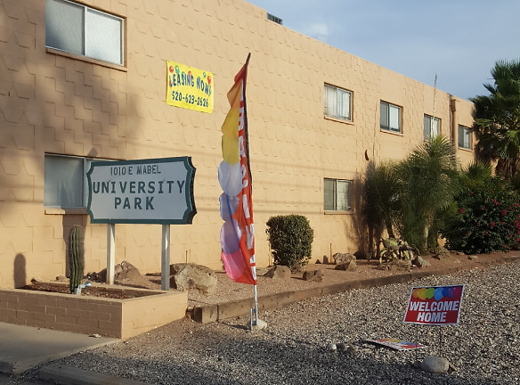University Park Apartments - Tucson, AZ
