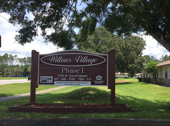 Willows Village Apartments - Kissimmee, FL