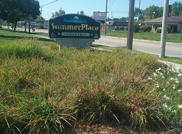 Summer Place Townhomes Apartments - Lansing, MI