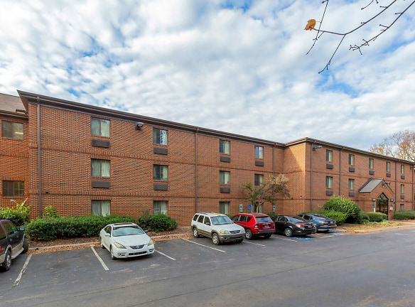 Furnished Studio - Raleigh - North Raleigh - Wake Towne Dr. Apartments - Raleigh, NC