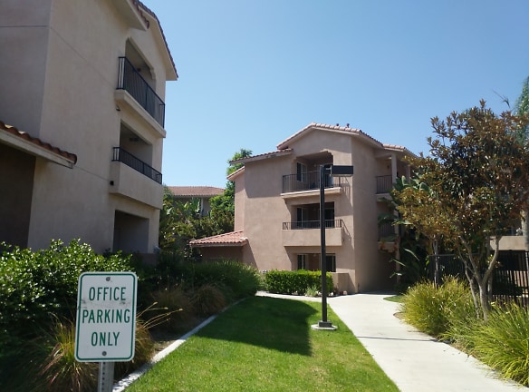 Rancho Buena Vista Apartment - Chula Vista, CA