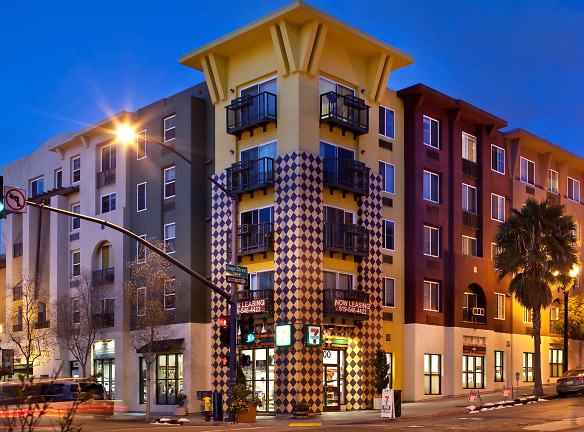 Il Palazzo Apartments - San Diego, CA