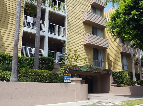 Park Ardmore Apartments - Los Angeles, CA
