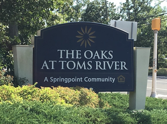 The Oaks At Toms River Apartments - Toms River, NJ