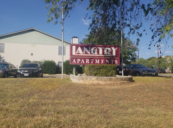 Langtry Apartments - San Marcos, TX
