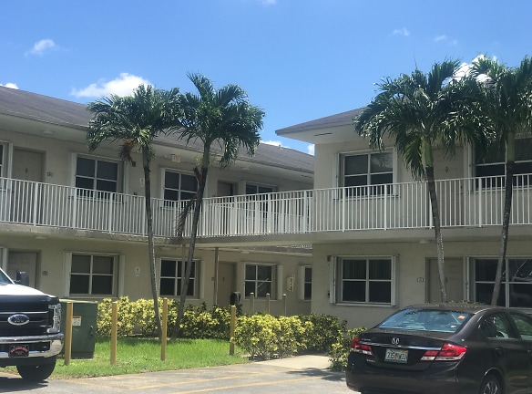 Dale G. Bennett Villas Apartments - Hialeah, FL