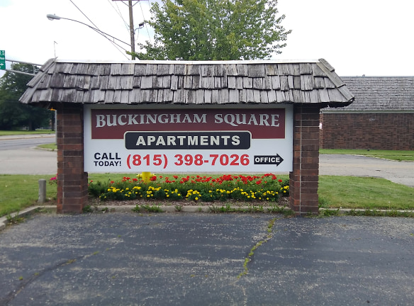 Buckingham Square Apartments - Rockford, IL