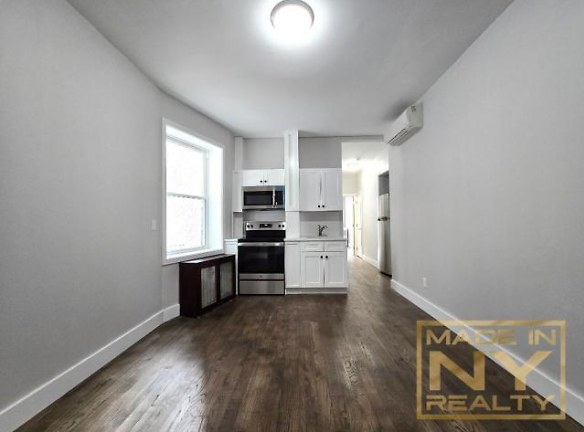 22-55 33rd St - Queens, NY