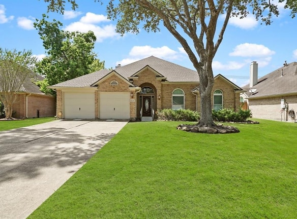3730 Sunset Meadows Dr - Pearland, TX