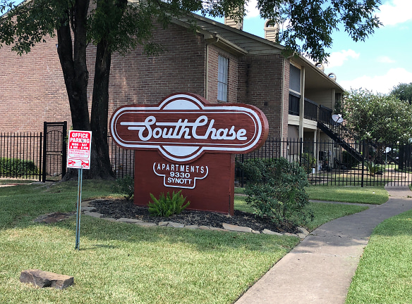 Southchase Apartments - Houston, TX