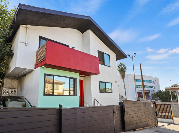 830 Bartlett Street Apartments - Los Angeles, CA