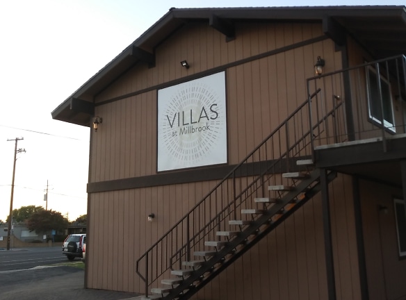 Villas At Millbrook Apartments - Fresno, CA