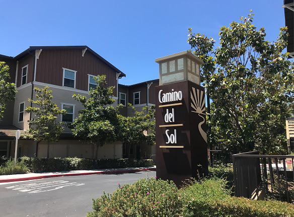 Camino Del Sol Apartments - Irvine, CA