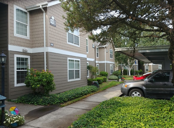 Lakepoint At Inland Shores Apartments - Keizer, OR