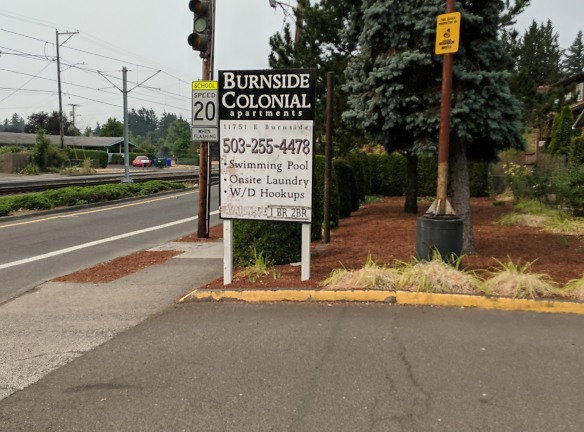 Burnside Colonial Apartments - Portland, OR