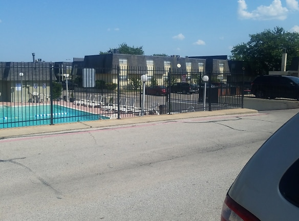 Wingren Village Apartments - Irving, TX