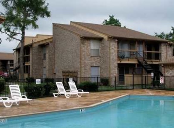 The Meridian Apartment Homes - Houston, TX