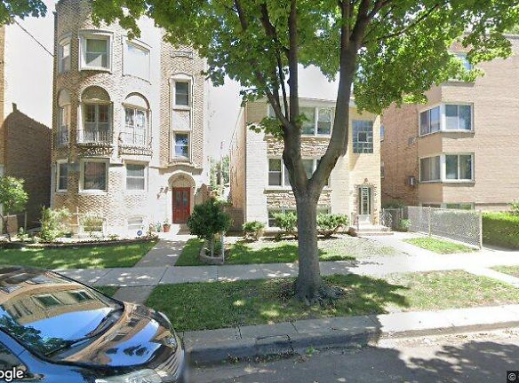6311 N Troy St - Chicago, IL