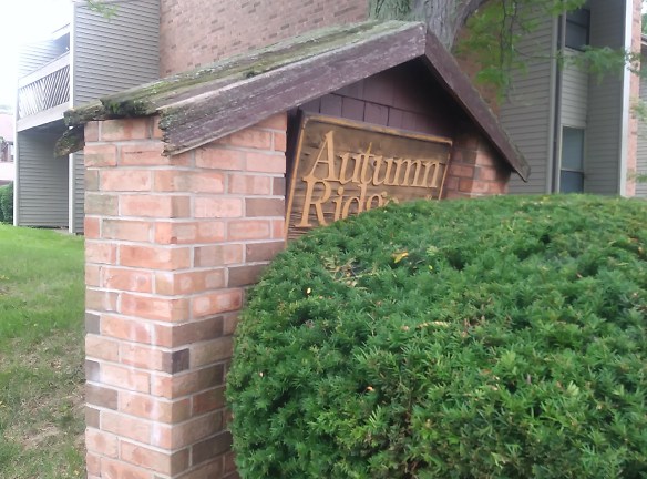 Autumn Ridge Apartments - Peoria, IL