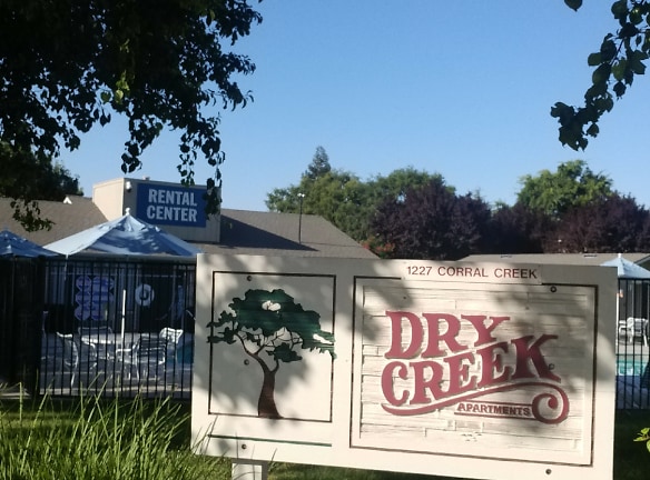 Dry Creek Apartments - Paso Robles, CA