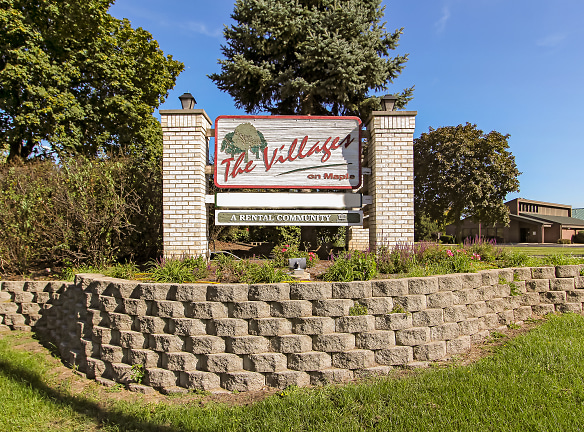 The Villages On Maple - Lisle, IL