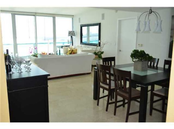 Jade Residences At Brickell Bay - Miami, FL