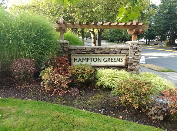 Hampton Greens Apartments - Bellevue, WA