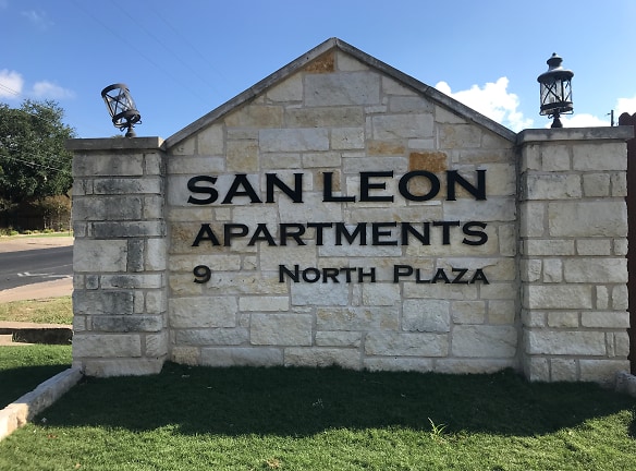 San Leon Apartments - Austin, TX