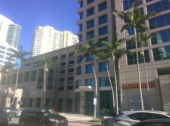 350 Las Olas Place Apartments - Fort Lauderdale, FL